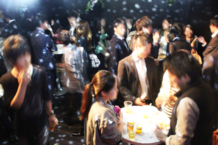 【200名規模】【青山】誰でも参加しやすい街コン&恋活、友活パーティー★アンティークな家具が揃いワンランク上のセレブ空間♪『Aoyama Lounge』開催