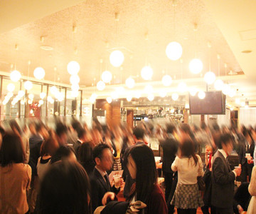 【200名規模】【新宿コン】誰でも参加しやすい街コン&恋活、友活パーティー★落ち着いた時間が流れる大人のためのダイニング♪『 新宿TOURI』開催